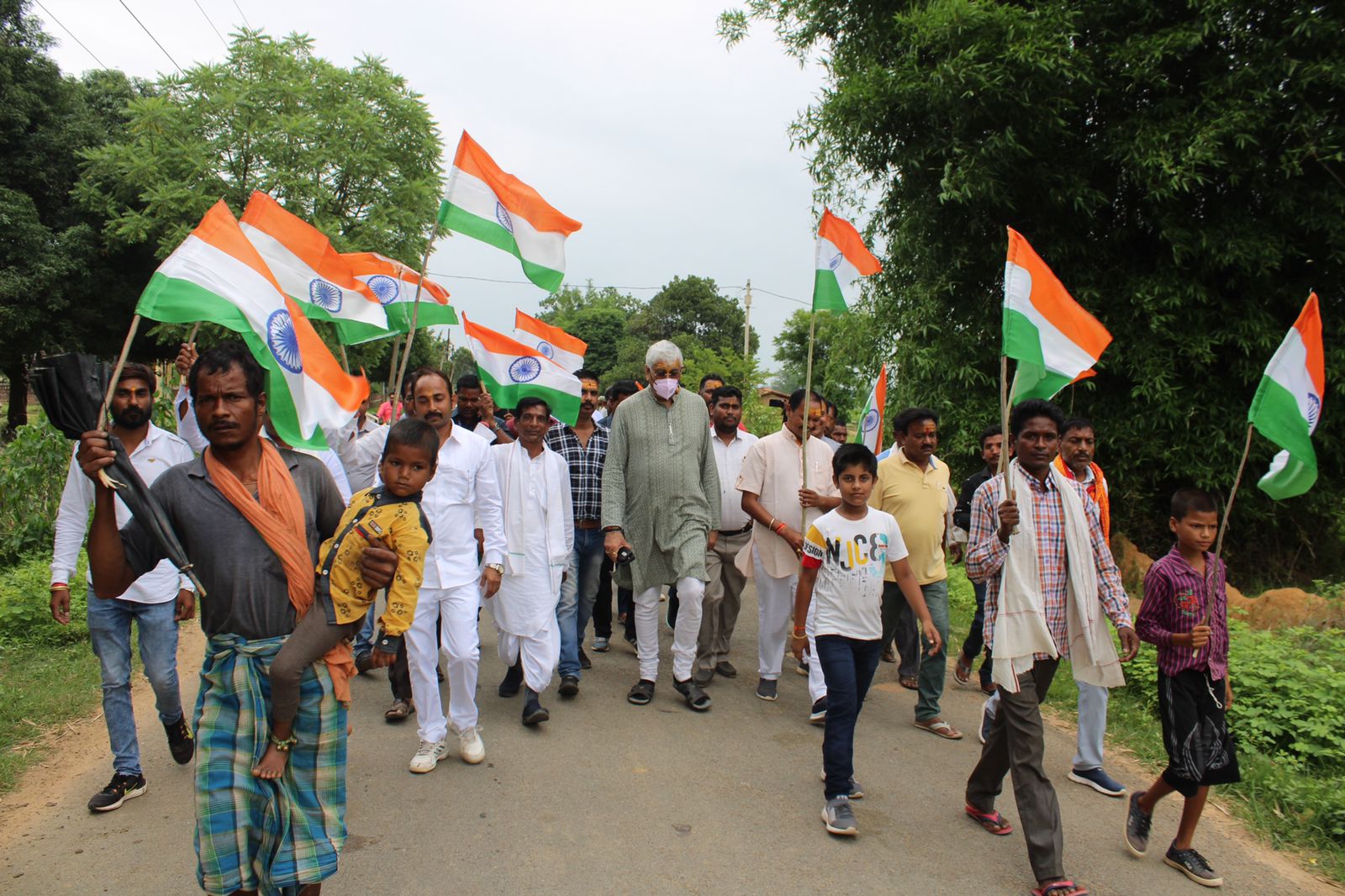 स्वास्थ्य मंत्री सिंहदेव ने उदयपुर से प्रारंभ की आजादी गौरव पदयात्रा