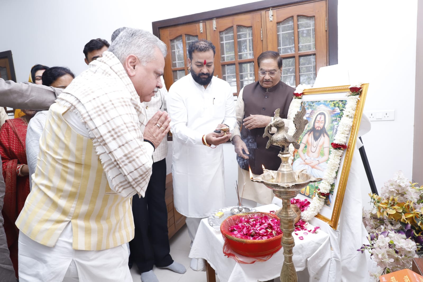 छत्तीसगढ़ के महान संत, समाज सुधारक गुरु घासीदास बाबा को भाजपा ने किया नमन