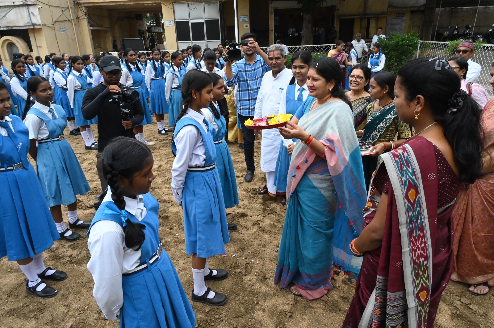 लक्ष्मीनारायण कन्या उच्चतर माध्यमिक विद्यालय में मनाया शाला प्रवेश उत्सव