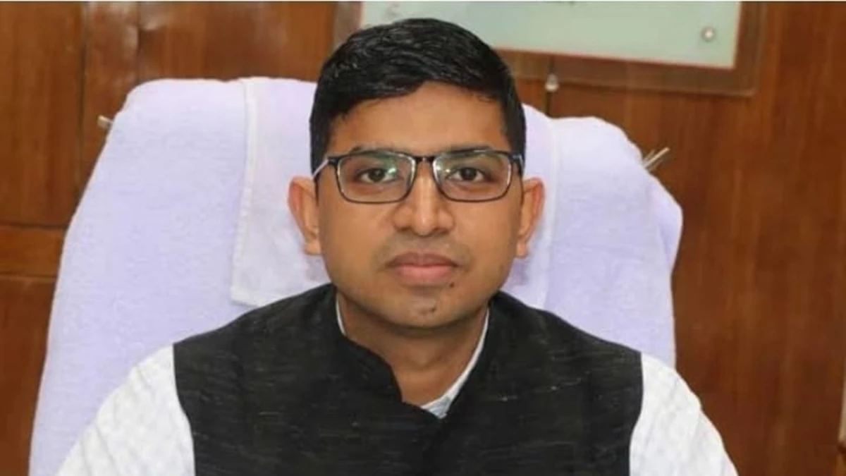 आईएएस क्षितिज सिंघल इंदौर के नए आयुक्त होंगे