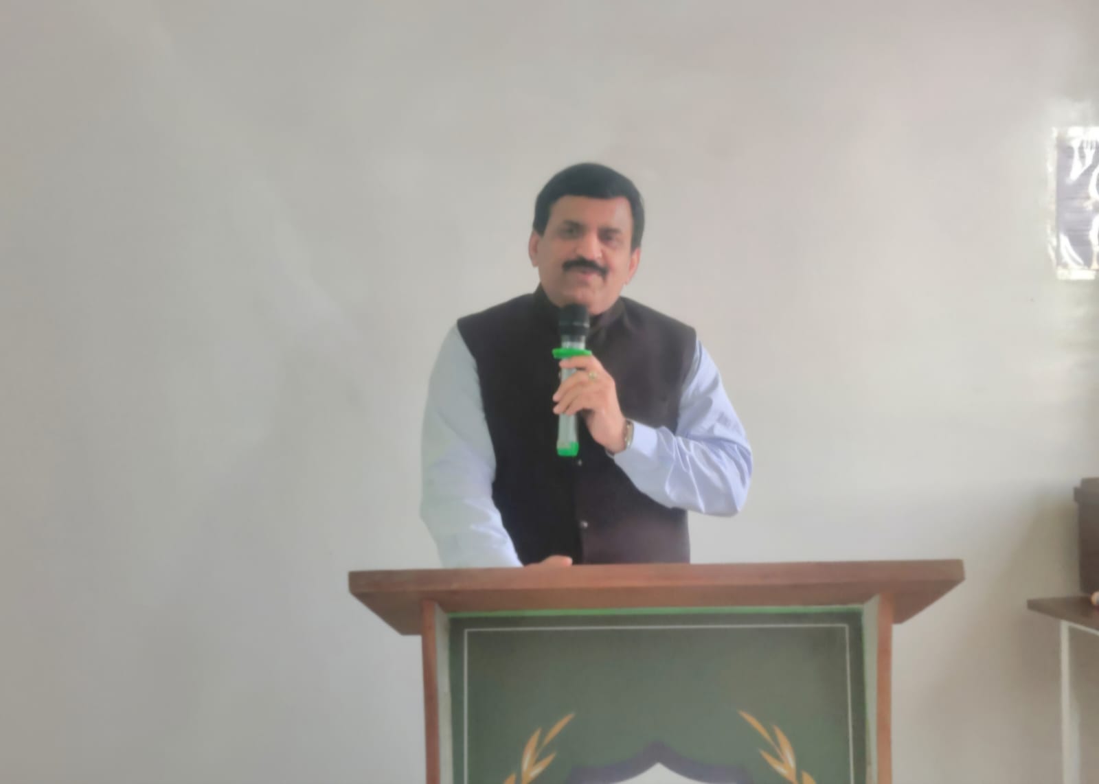 वैज्ञानिक दृष्टिकोण अपनाएं, अन्धविश्वास दूर भगाएं - डॉ दिनेश मिश्र