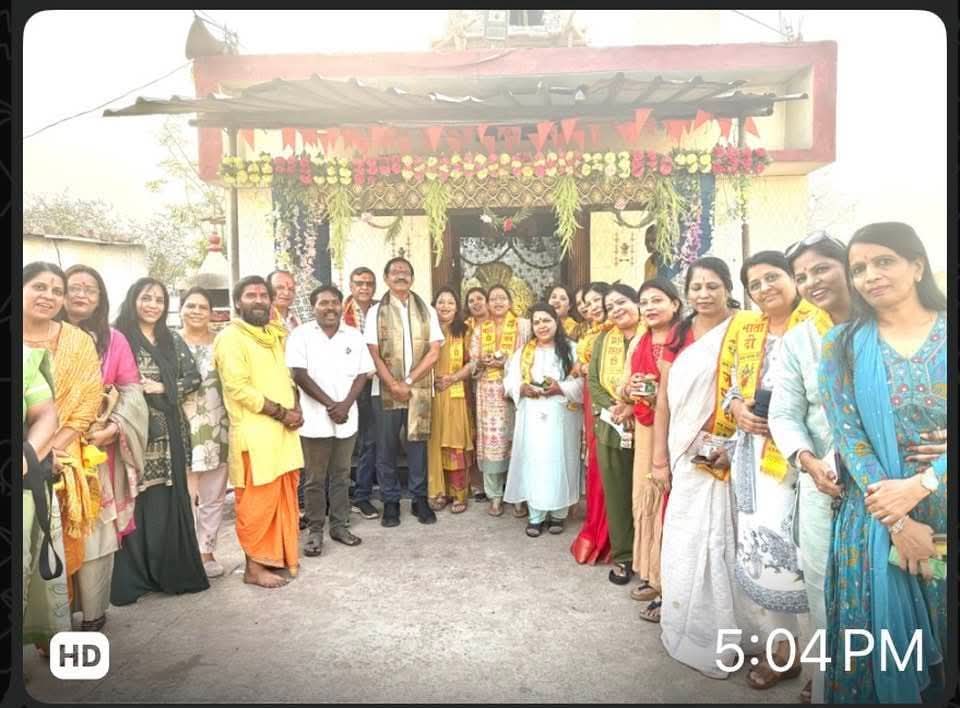 अब वकील व फरियादियों का गला नहीं सूखेगा, अग्रवाल महिला मंडल ने कोर्ट परिसर में लगवाया वाटर कूलर