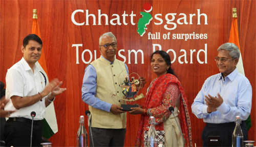 केरल के मुख्य सचिव डॉ. ए. जयतिलक का छत्तीसगढ़ दौरा, छत्तीसगढ़ टूरिज्म बोर्ड में किया गया भव्य स्वागत