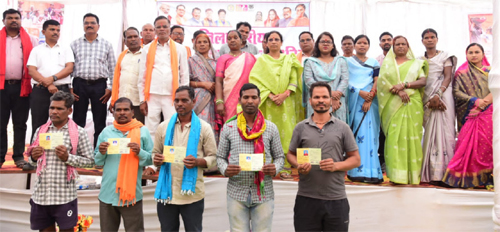 ग्राम माकड़ी में जनसमस्या निवारण शिविर, विधायकउसेण्डी ने 13 करोड़ की लागत के विकास कार्यों की दी सौगात