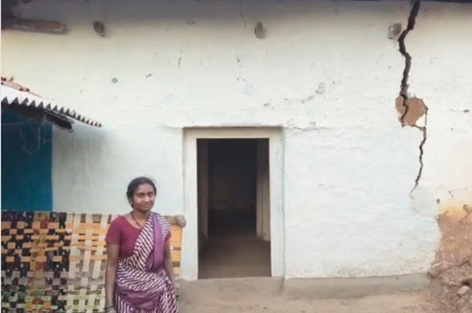 खदान क्षेत्र में ब्लास्टिंग से कुछ घरों की दीवारों में पड़ी दरारें, मुआवजे की मांग