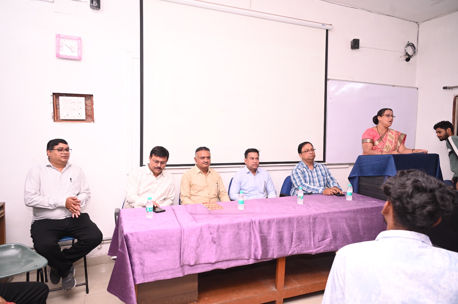 युवाओं के सपनों को मिली स्टार्टअप की नई उड़ान