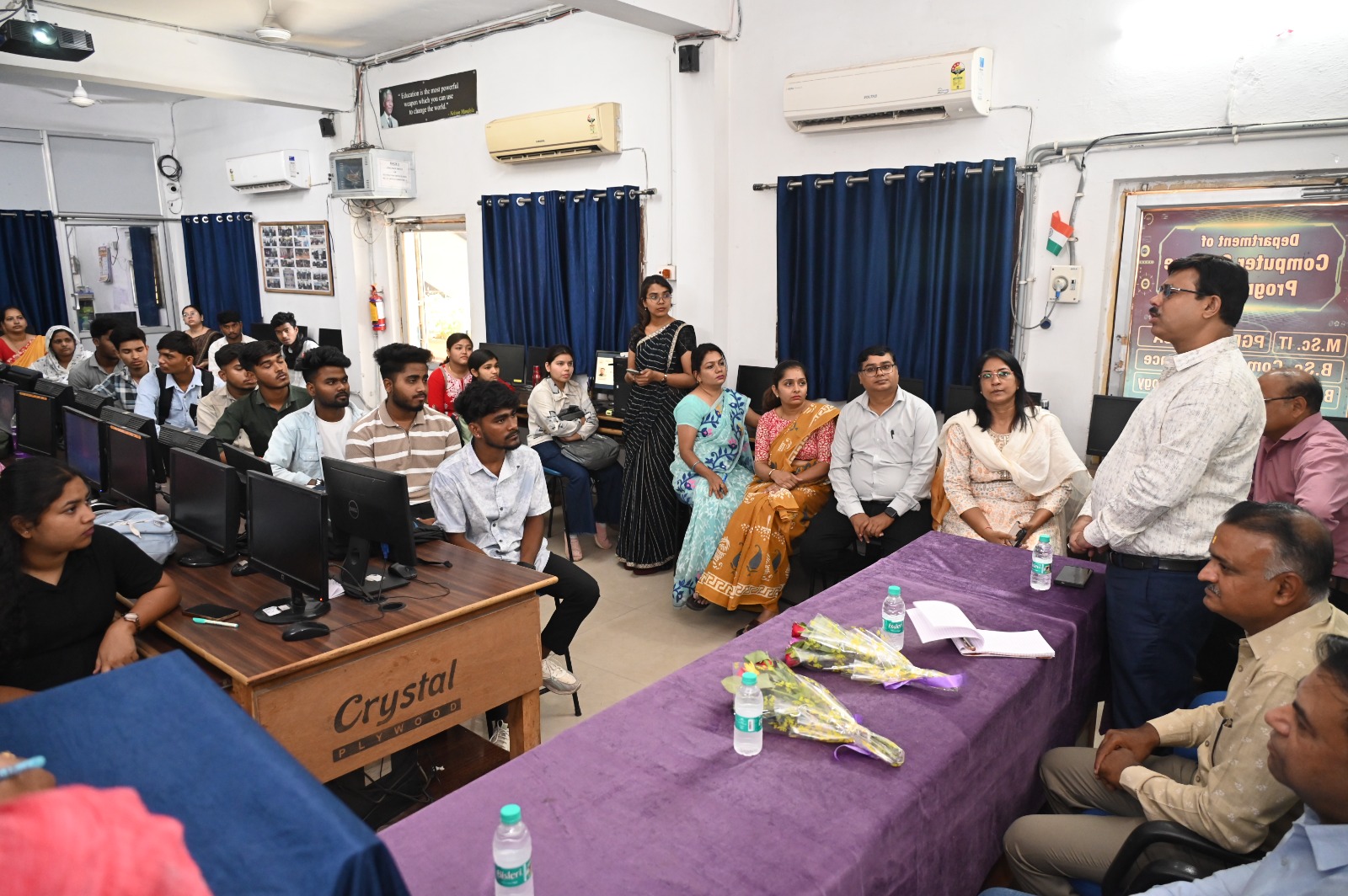 युवाओं के सपनों को मिली स्टार्टअप की नई उड़ान