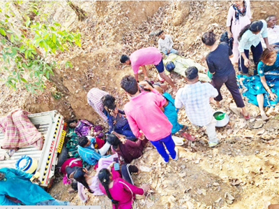 वाहन चालक को झपकी, उर्स कार्यक्रम से लौट रही 15 में से दो महिलाओं की मौत, 3 गंभीर