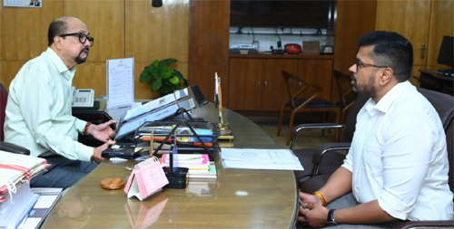 राज्यपाल डेका ने कारखानों में दुर्घटनाओं को रोकने के लिए सुरक्षा व्यवस्था मजबूत करने के दिए निर्देश