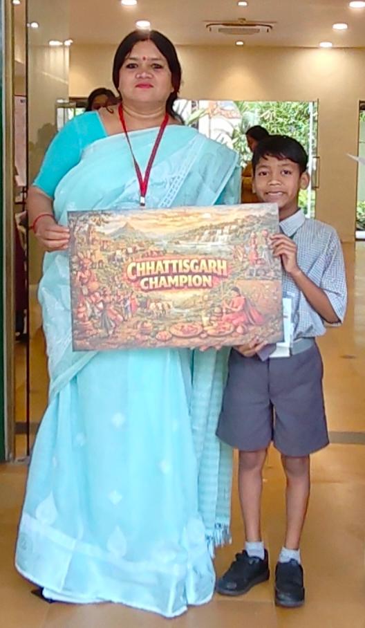 मुंबई में आयोजित वर्ड पावर चैंपियनशिप 2026 में छठवां स्थान हासिल किया छात्र रोशन ने