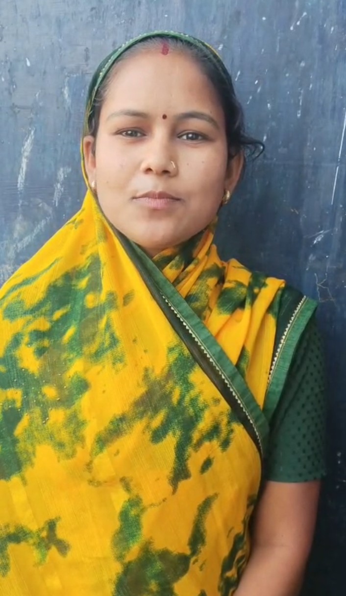 महतारी वंदन योजना की राशि से मनीषा संवार रही बेटी का भविष्य