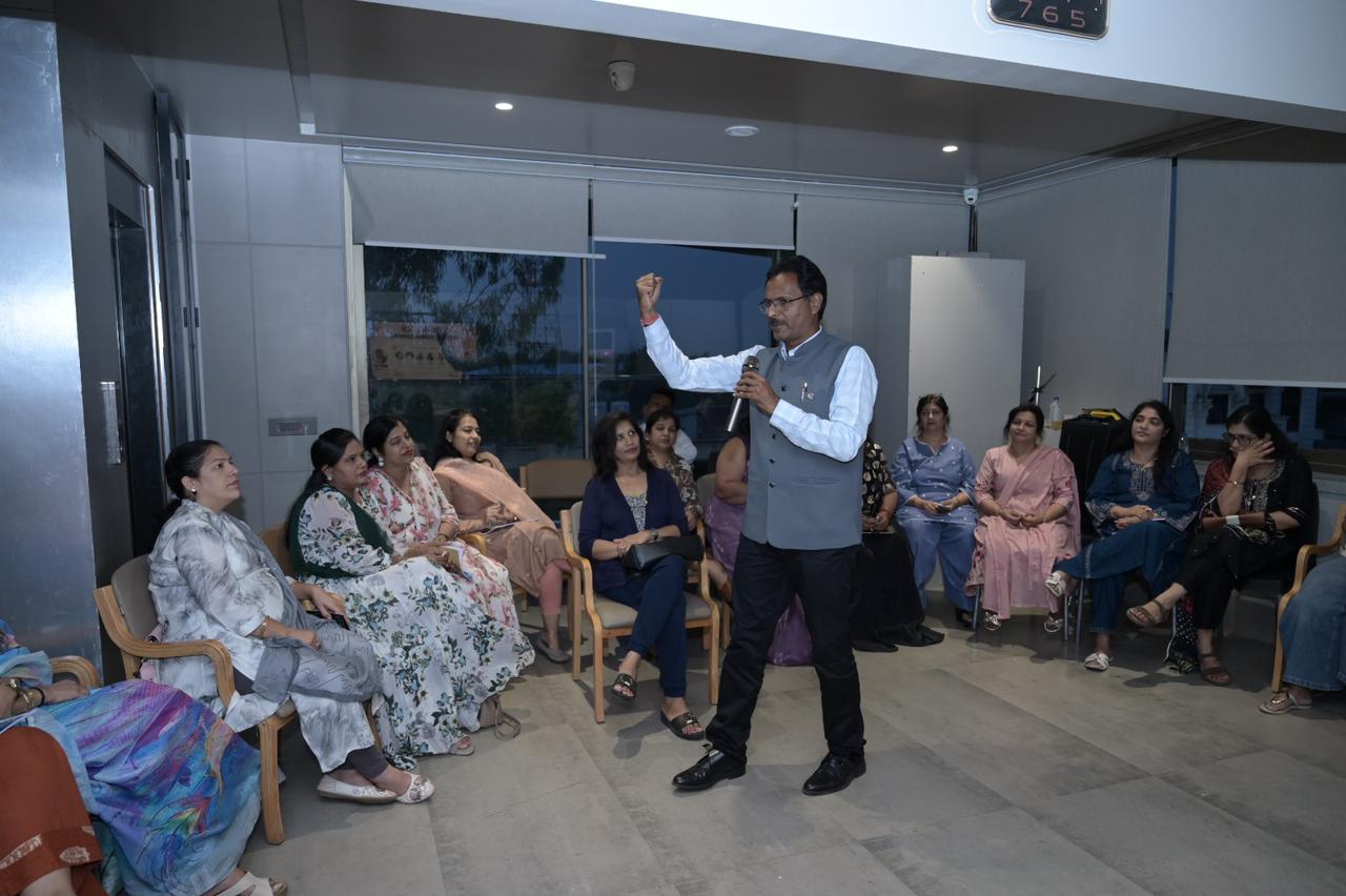 नेतृत्व व संगठनात्मक कार्यों की बारीकियों से रूबरू हुए सुहिणी सोच के सदस्य