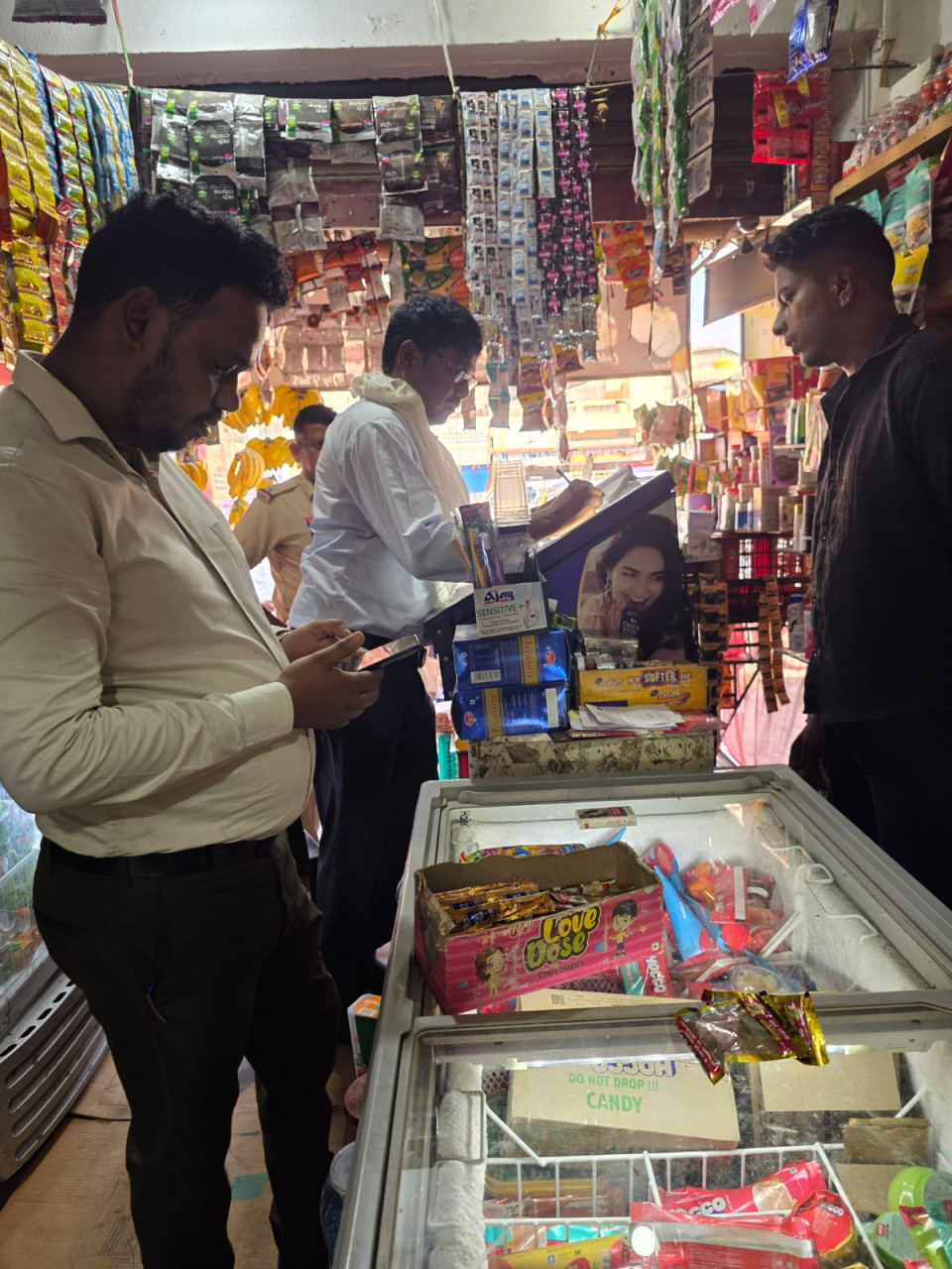 कुनकुरी क्षेत्र में कोटपा एक्ट के तहत सघन कार्रवाई, 37 चालान से 6,750 रुपए जुर्माना वसूला गया