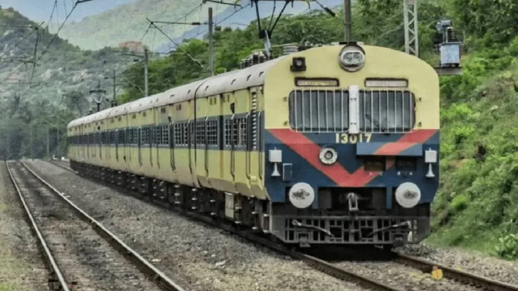 बलांगीर-सम्बलपुर सेक्शन में ट्रैफिक ब्लॉक, 4 पैसेंजर ट्रेन रद्द