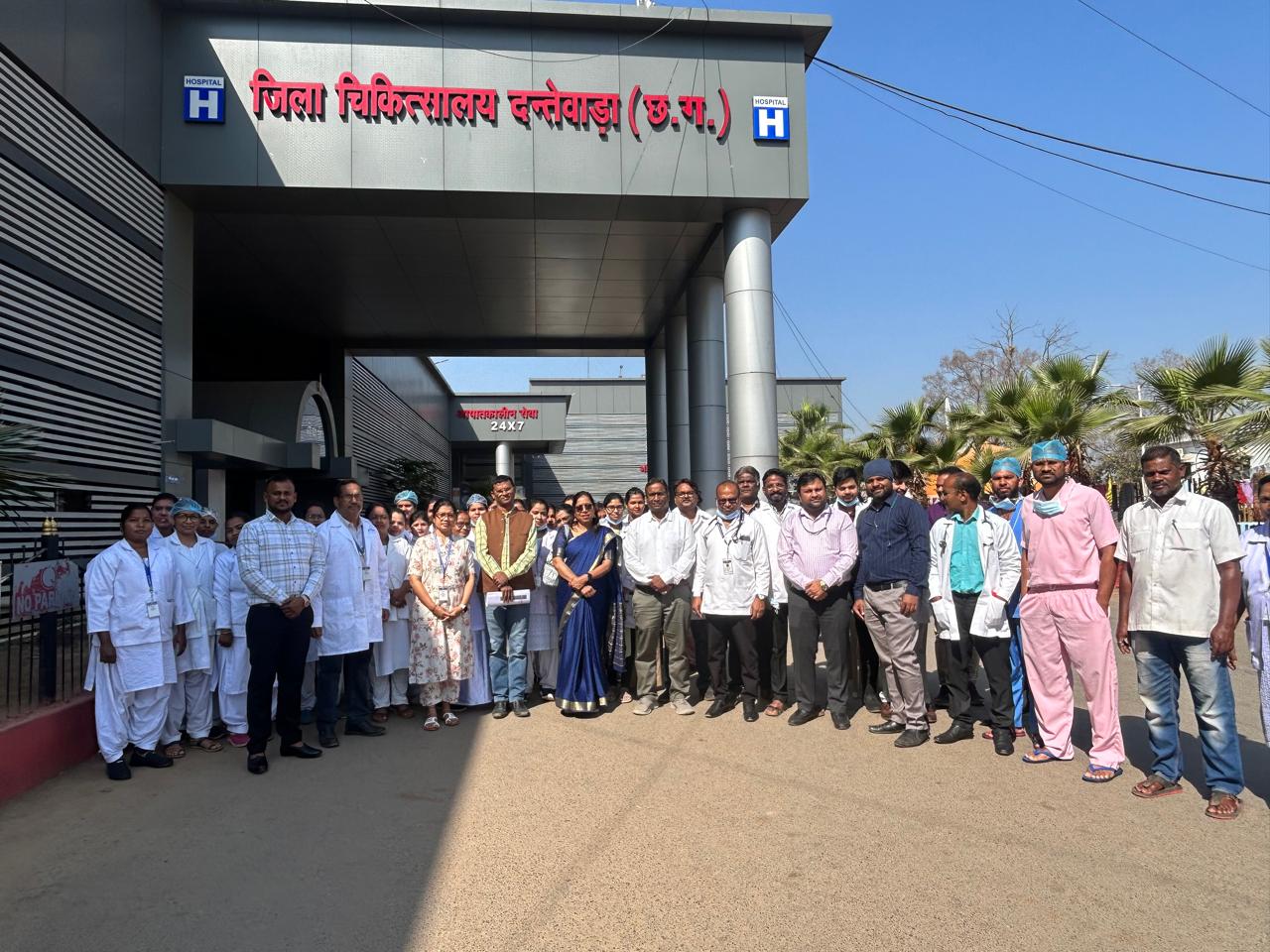 स्वास्थ्य के क्षेत्र में राष्ट्रीय पटल स्थान बना रहा है दंतेवाड़ा का जिला चिकित्सालय