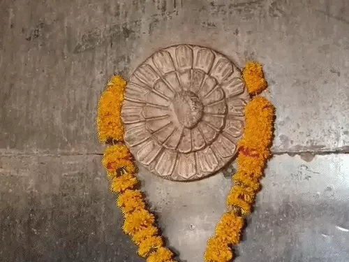 हाईकोर्ट के फैसले के बाद भोजशाला में हनुमान-चालीसा पाठ हुआ