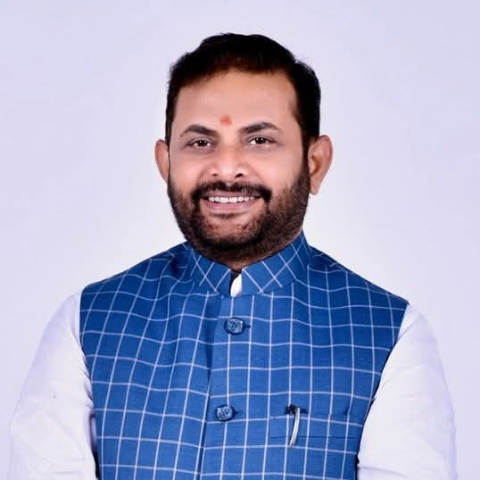 अपनी डगमगाती कुर्सी बचाने के लिए महंत ने दिया अभद्र बयान : भाजपा