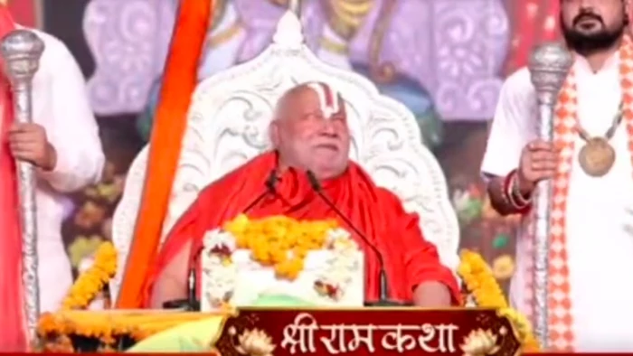 जगतगुरु रामभद्राचार्य ने  डॉ. चरणदास महंत को दी चुनौती,जो राम से प्रेम करेगा उसे मेरा आशीर्वाद मिलेगा
