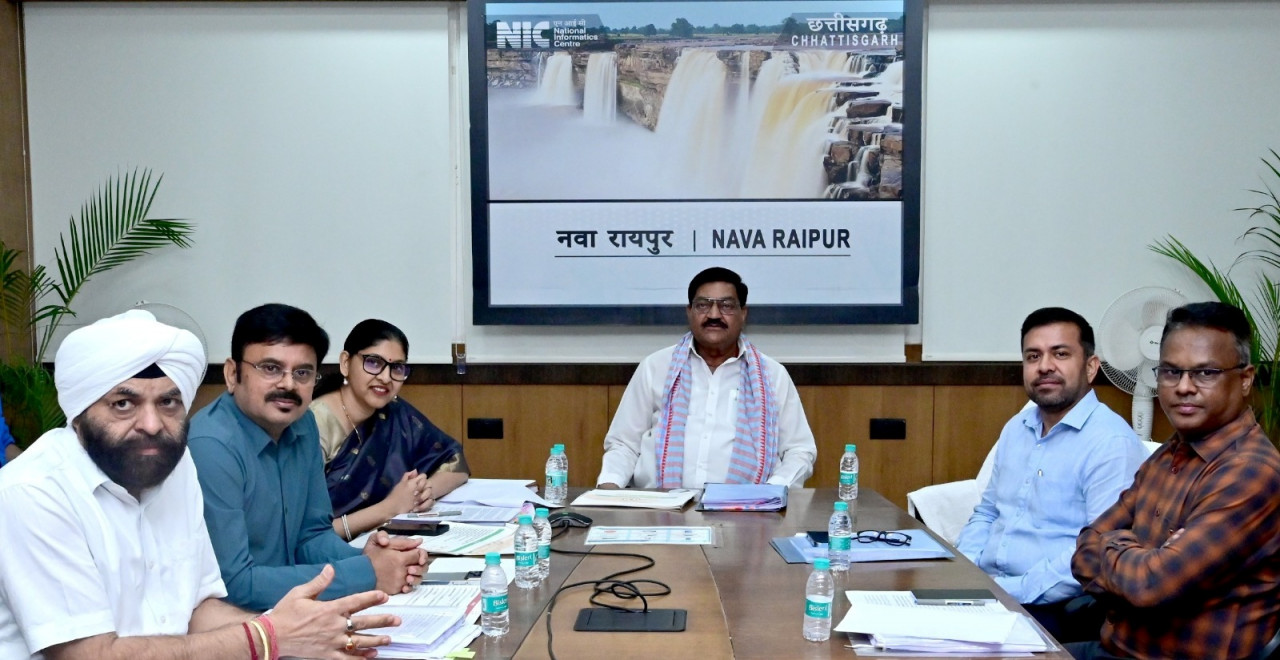 खाद्य मंत्री की अध्यक्षता में मंत्री मण्डलीय उप समिति की बैठक सम्पन्न
