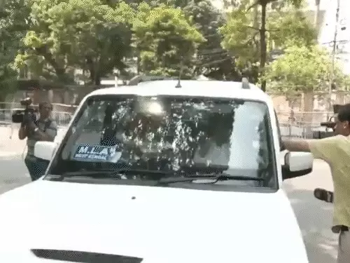ममता के 58 विधायकों ने बगावत की,ऋतब्रत बनर्जी को विधायक दल का नेता चुना