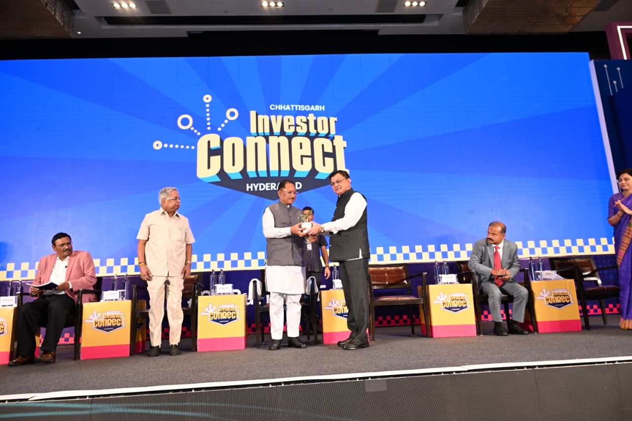 हैदराबाद में आयोजित छत्तीसगढ़ इन्वेस्टर कनेक्ट कार्यक्रम में शामिल हैं मुख्यमंत्री विष्णुदेव साय