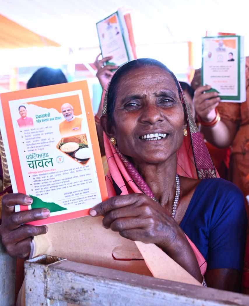 जशपुर जिले में 2.68 लाख से अधिक राशन कार्डधारियों को मिल रहा खाद्य सुरक्षा का लाभ