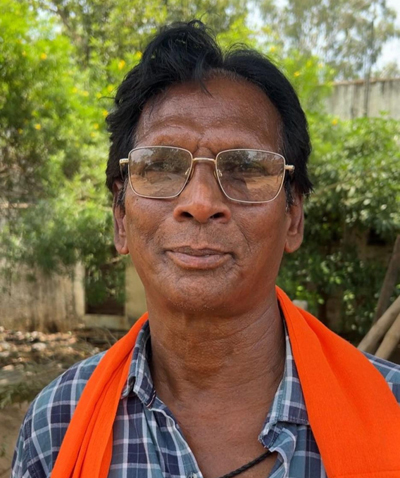 खुशहाली की नई पौध- समय पर खाद-बीज मिलने से दंडवन के किसान रुद्रेश्वर के हौसलों को लगी नई उड़ान