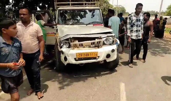 पिकअप की टक्कर से 7 माह की मासूम की हुई मौत, मां और 6 वर्षीय बहन घायल 