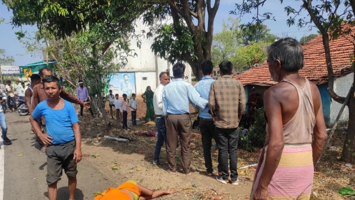 छिंदवाड़ा में बैतूल हाईवे पर ट्रक और पिकअप की टक्कर, 10 लोगों की मौत