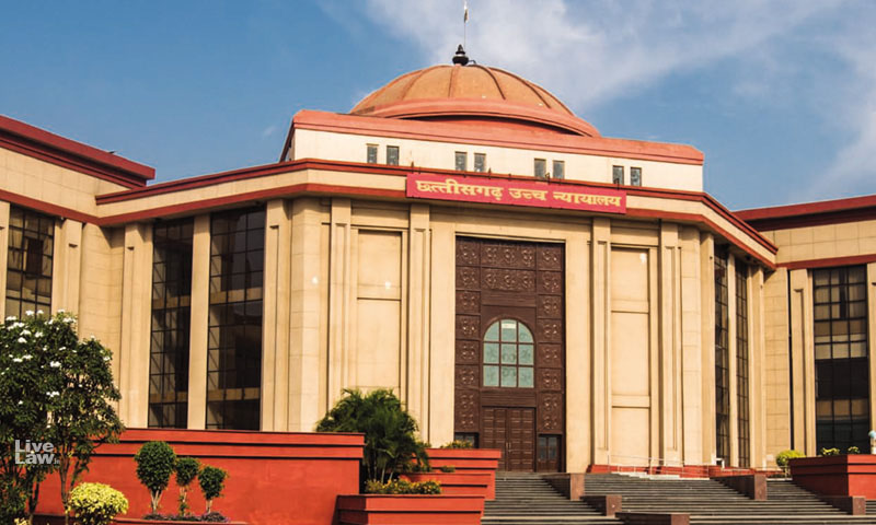 हाईकोर्ट ने स्कूलों में मंत्रों और प्रार्थनाओं के पाठ को अनिवार्य करने की याचिका की खारिज
