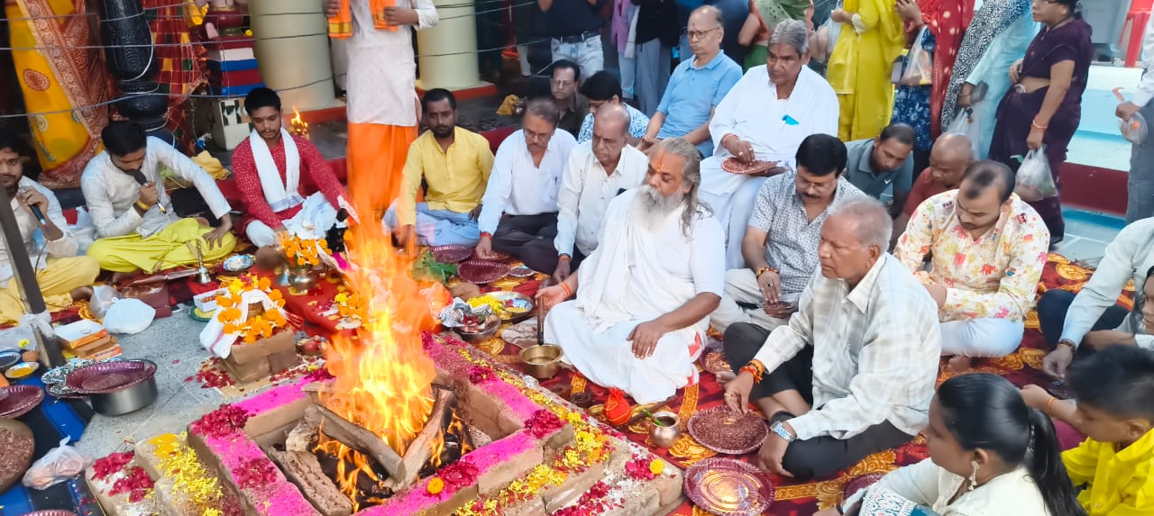 जय जगन्नाथ का उद्घोष के साथ पुरानीबस्ती मंदिर से निकली शहर की सबसे प्राचीनत्तम रथ यात्रा