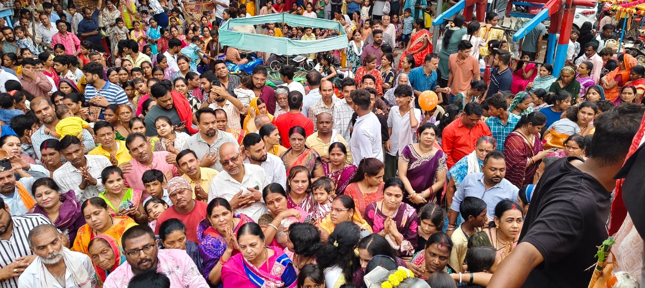 जय जगन्नाथ का उद्घोष के साथ पुरानीबस्ती मंदिर से निकली शहर की सबसे प्राचीनत्तम रथ यात्रा