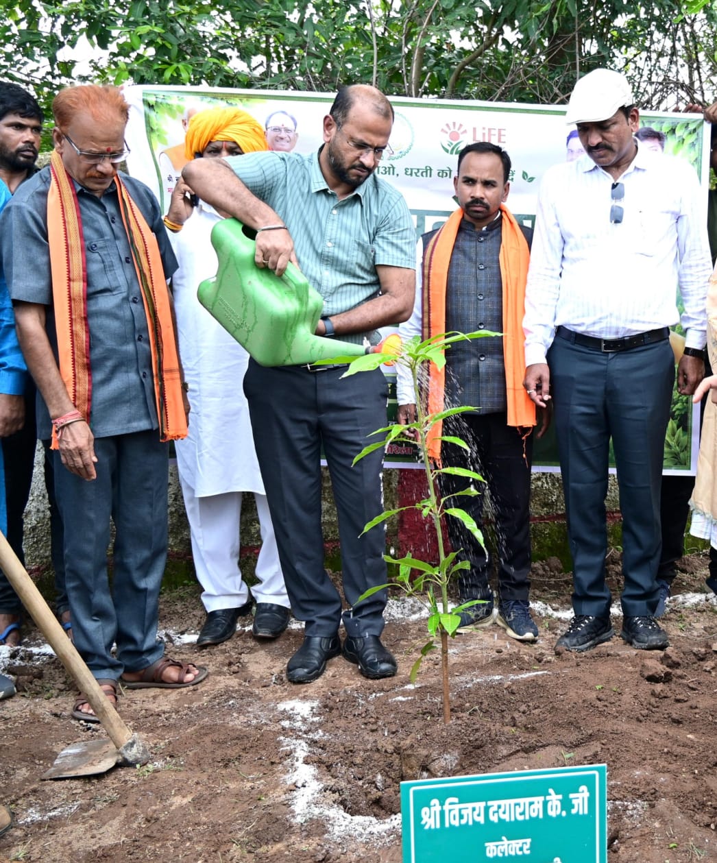 प्रदेशभर में हरित छत्तीसगढ़ के संकल्प को मिल रही नई गति, गौरेला-पेंड्रा-मरवाही में वृहद वृक्षारोपण एवं एटीएम ट्री वाहन का शुभारंभ