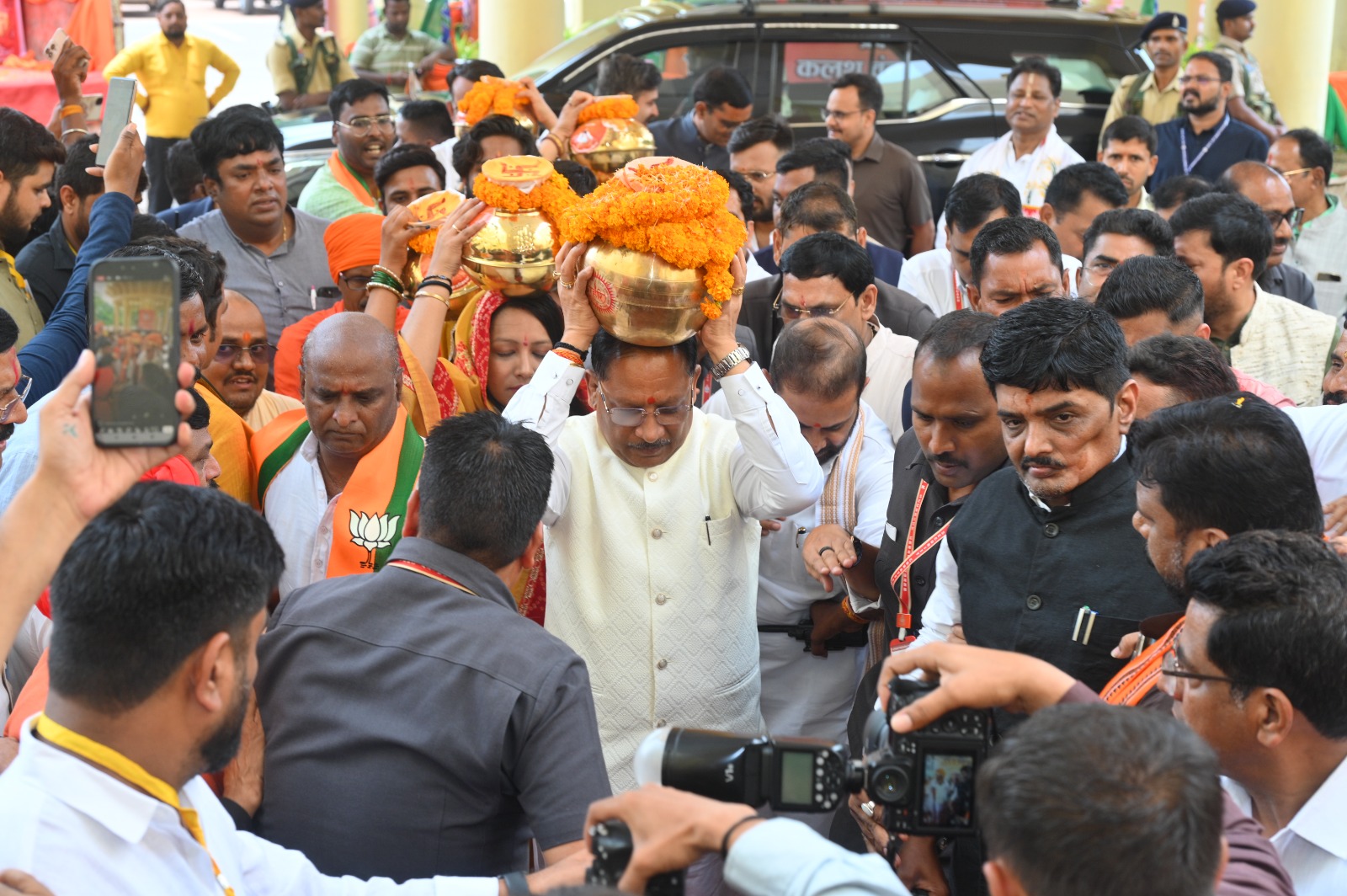 संत शिरोमणि गुरु रविदास जी के नाम पर राज्य अलंकरण पुरस्कार देने मुख्यमंत्री साय ने की घोषणा