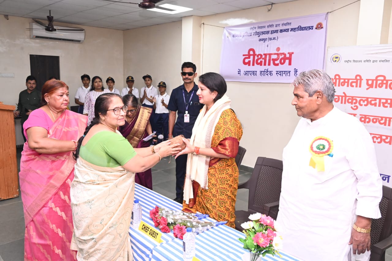 सकारात्मक सोंच लेकर आगे बढ़ें और चुनौतियों का साहस से सामना करें-डॉ. वर्णिका शर्मा