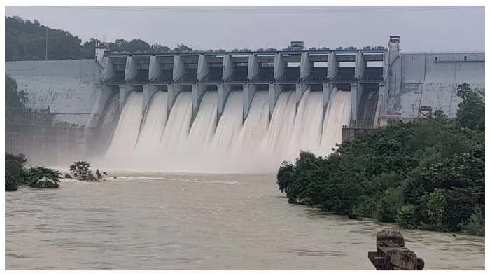 हसदेव का जलप्रवाह हुआ तेज, कोरबा बांगो बांध से छोड़े गए पानी का बड़ा असर