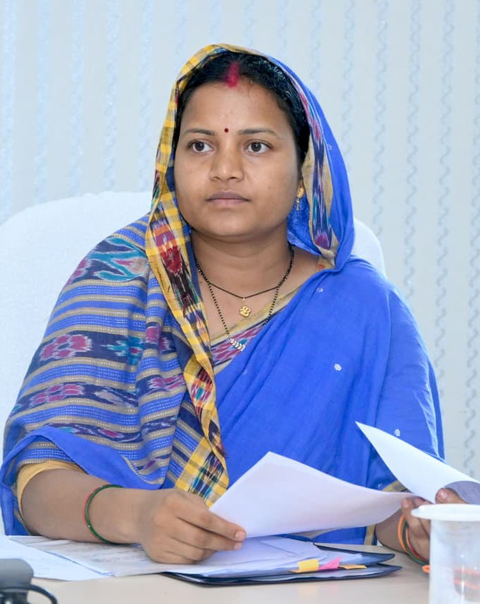मंत्री राजवाड़े ने ली समाज कल्याण विभाग की उच्चस्तरीय समीक्षा बैठक, सियान गुड़ी एवं वृद्धाश्रमों में बेहतर सुविधाओं और नियमित मॉनिटरिंग पर जोर