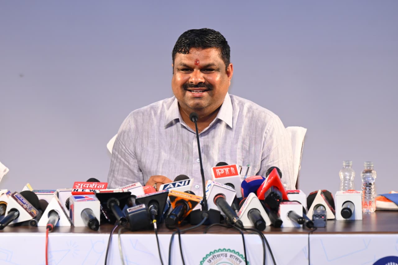 शिक्षा व्यवस्था को गुणवत्तापूर्ण, पारदर्शी और विद्यार्थी-केंद्रित बनाने पर सरकार का विशेष जोर