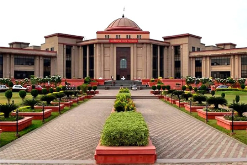 छत्तीसगढ़ में तीन जजों की नई पोस्टिंग, हाईकोर्ट ने जारी किया तबादला आदेश
