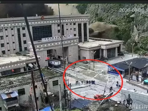 नेपाल में बाढ़ से तबाही, 17 मौतें, 105 भारतीय लापता,ज्यादातर कैलाश मानसरोवर जा रहे थे