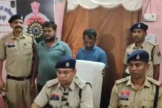 तोड़हुर गांव से 3.750 किलो गांजा के साथ दो आरोपी गिरफ्तार