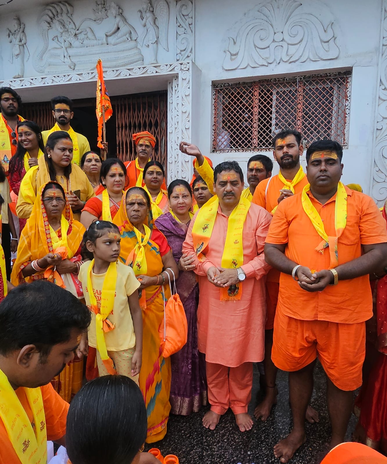 छत्तीसगढ़ प्रदेश शौण्डिक समाज ने निकाली हीरापुर के छठघाट महादेव मंदिर से महादेवघाट तक भव्य कांवड़ यात्रा, किया जलाभिषेक