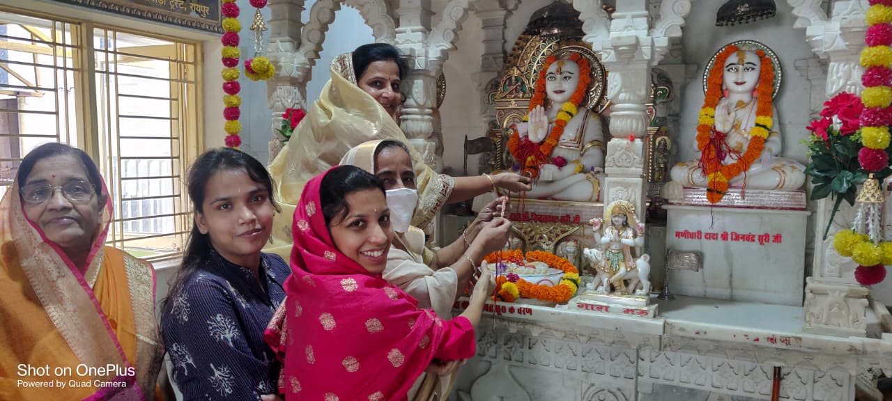 राजधानी में गाय माता को रक्षा सूत्र बाँधने की जरूरत - शासन जमीन उपलब्ध करावे तो जैन समाज 1000 गायों की गौशाला खोलेगा