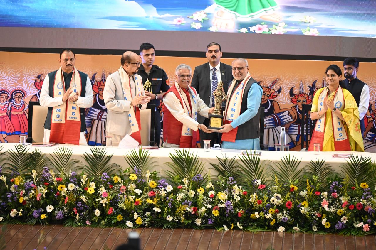 छत्तीसगढ़ में नक्सलवाद के खतरे को मजबूत राजनीतिक इच्छाशक्ति, दृढ़ सुरक्षा नीति और विकासोन्मुखी शासन के बल पर समाप्त किया गया - उपराष्ट्रपति राधाकृष्णन