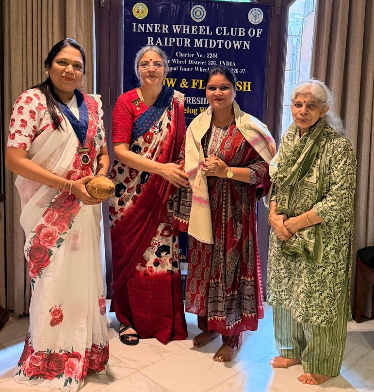 शिक्षा के साथ समाजसेवा में भी सक्रिय योगदान के लिए डॉ. लहरी को इनर व्हील क्लब ने किया सम्मानित