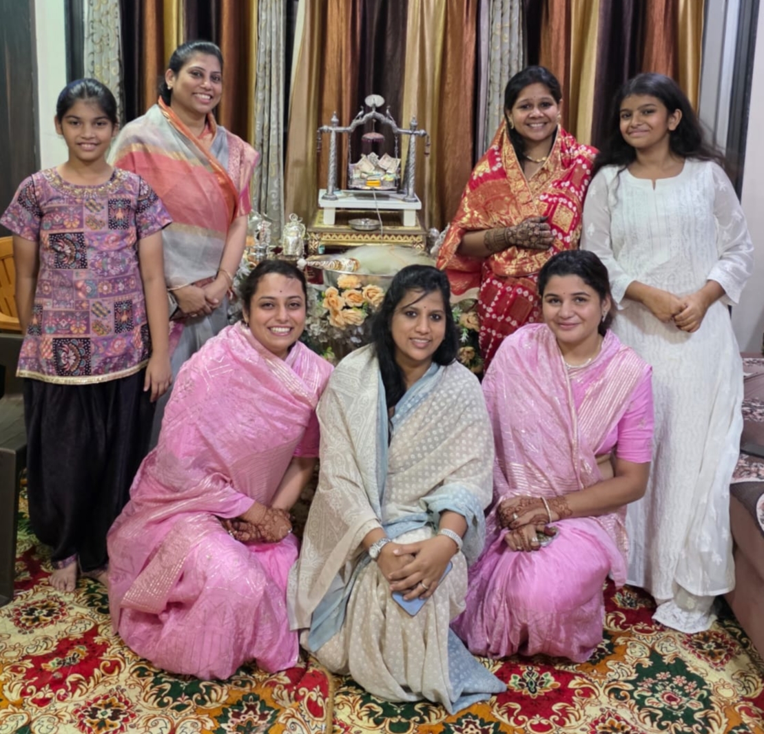 बाजे कुण्डलपुर में बधाई वीर जन्मे महावीर जन्मे - पालना जी की भक्ति में गूंजे वीर प्रभु के गीत