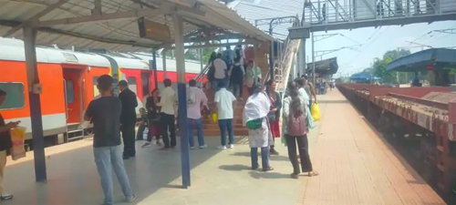भाटापारा स्टेशन पर किलाबंदी, टिकट चेकिंग में 316 मामलों से 02,49,275 राजस्व प्राप्त