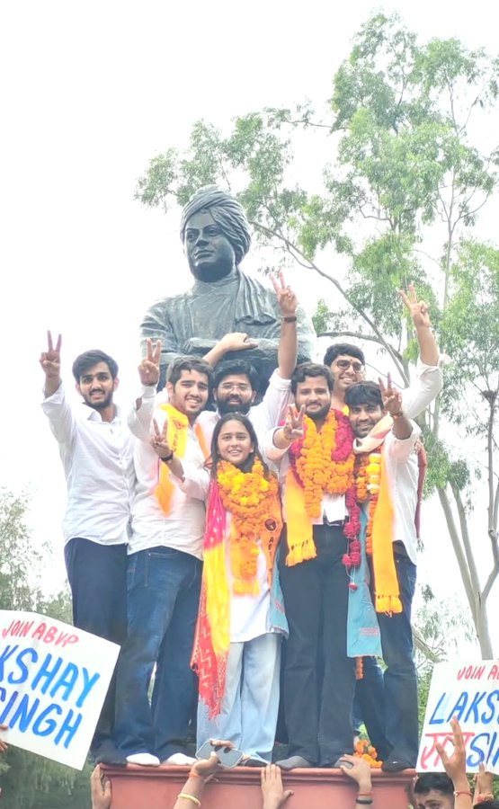 दिल्ली यूनिवर्सिटी में प्रेसिडेंट-सेक्रेटरी पद एवीबीपी को,एनएसयूआई का सूफड़ा साफ