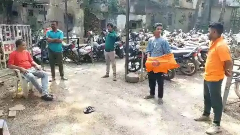 रायपुर स्टेशन के आरक्षण केंद्र के पास स्थित दोपहिया पार्किंग होगी स्थानांतरित