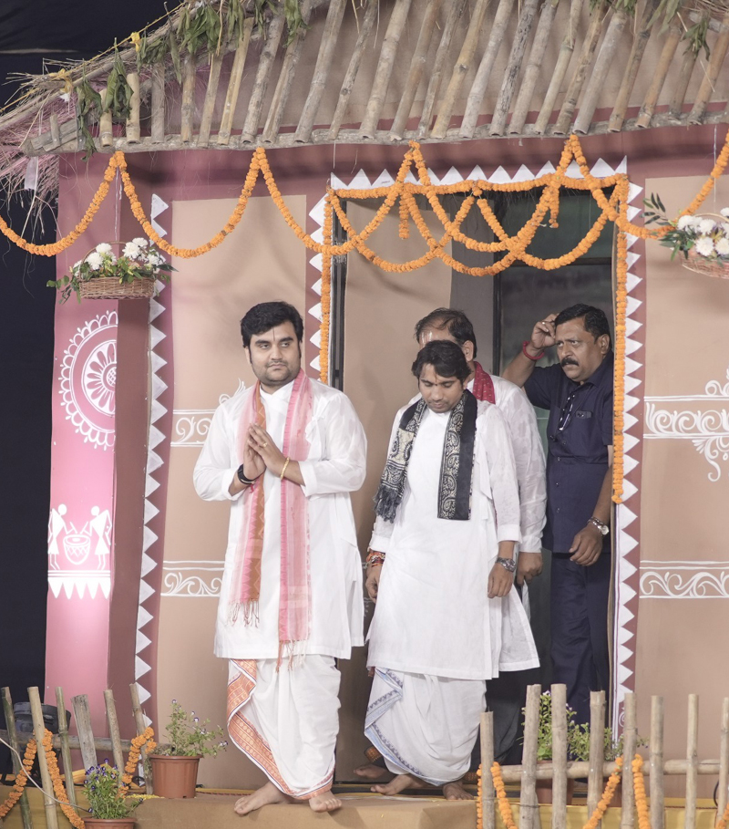 संसार में माया के बंधन से न बंधना ही मोक्ष है - इन्द्रेश महाराज